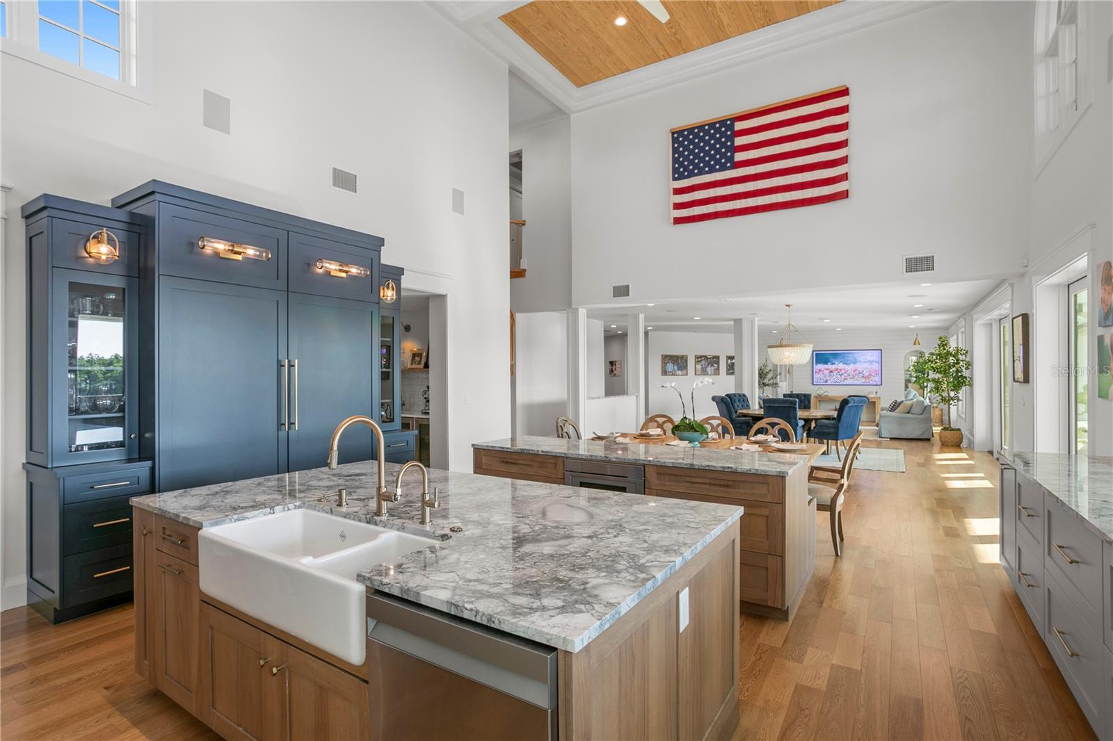 Listing photo id 17 for 7313 Pelican Island Drive