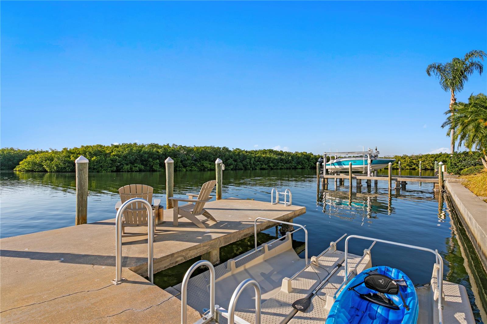 Listing photo id 44 for 7313 Pelican Island Drive