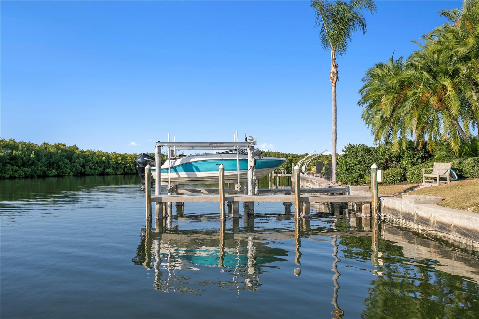 Listing photo id 45 for 7313 Pelican Island Drive