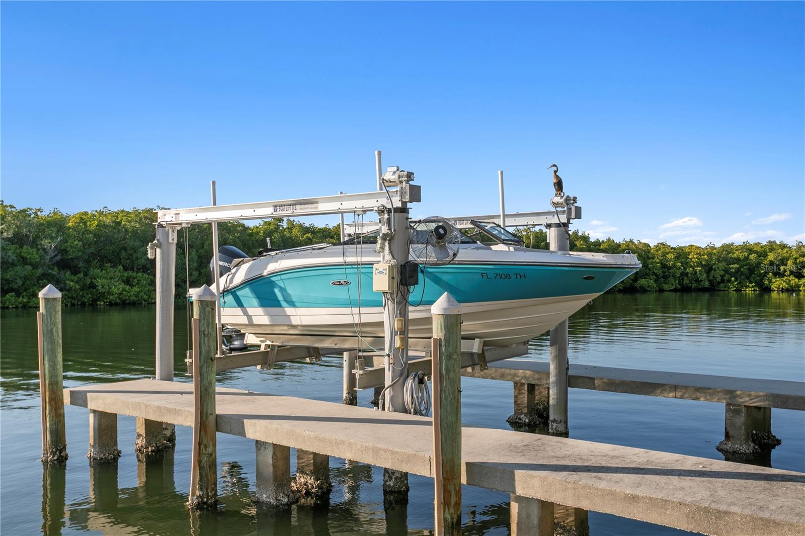 Listing photo id 47 for 7313 Pelican Island Drive