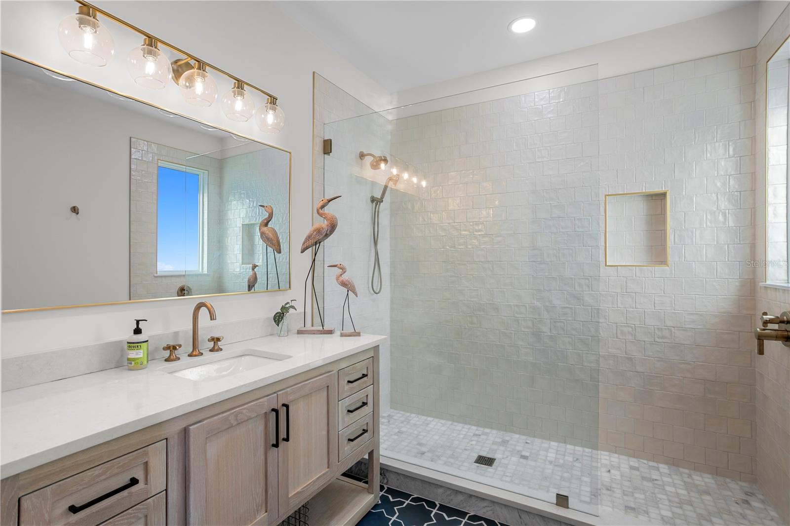 Listing photo id 57 for 7313 Pelican Island Drive