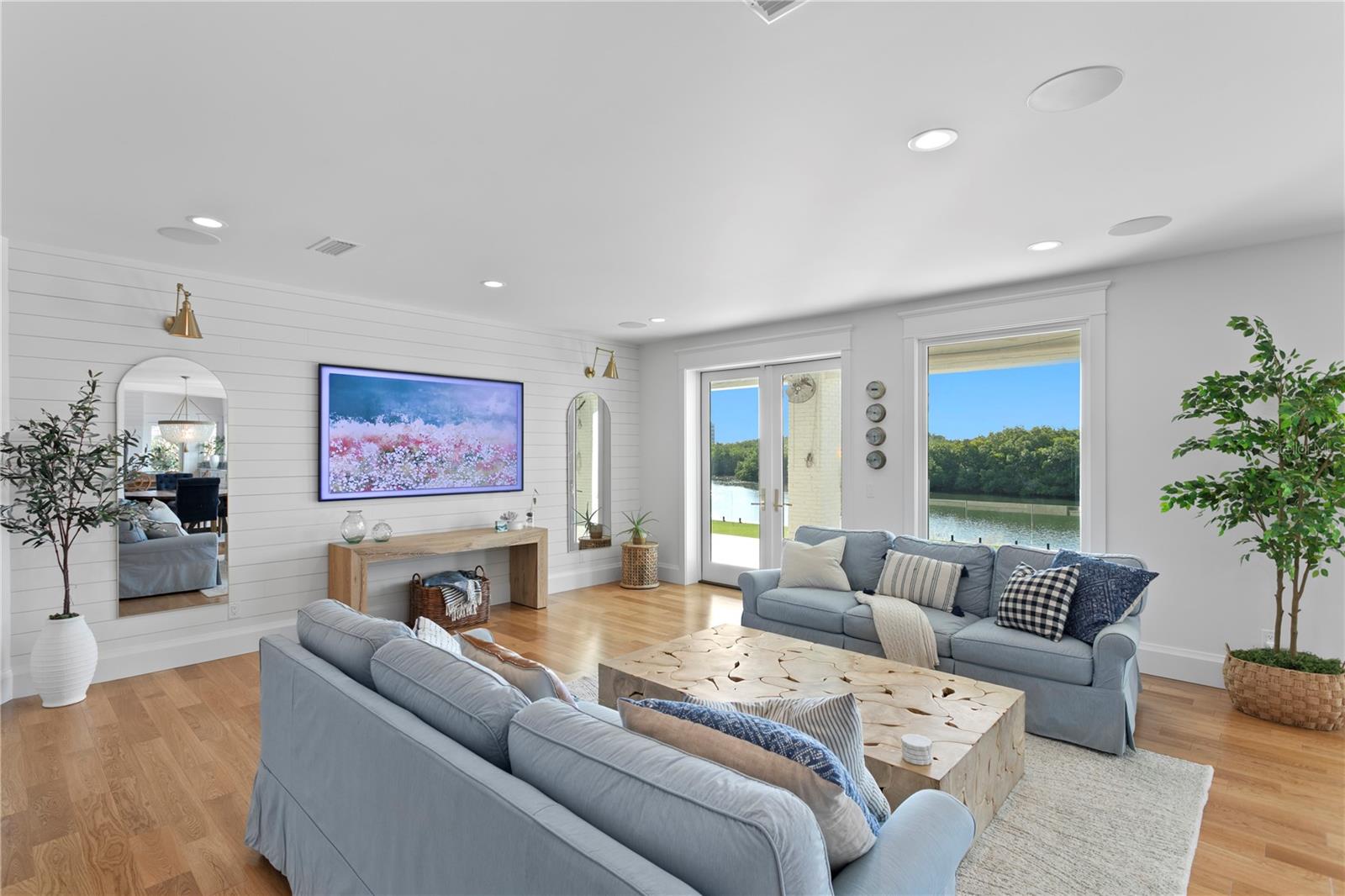 Listing photo id 7 for 7313 Pelican Island Drive