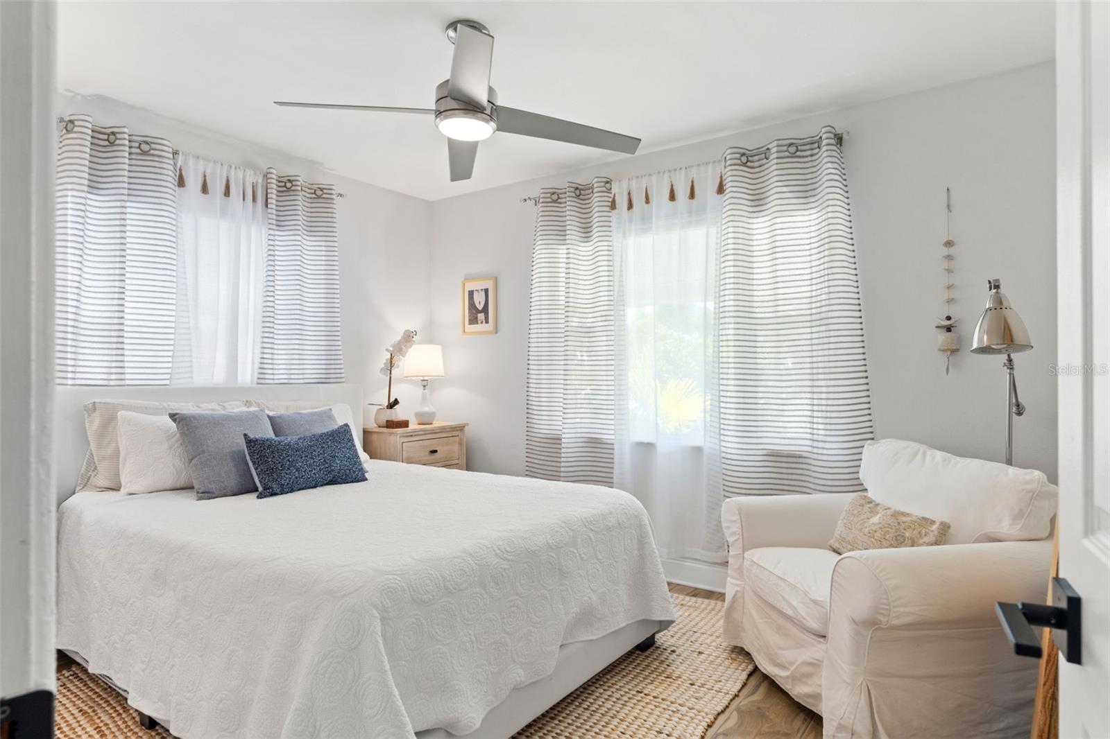 Image 18 of 57 For 2612 46th Street S