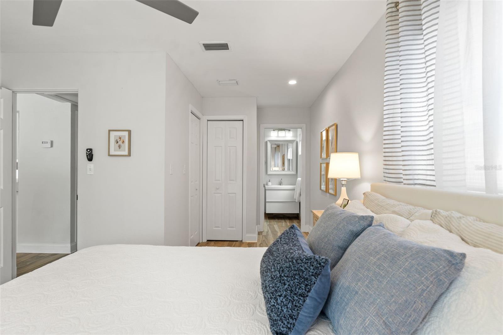 Image 20 of 57 For 2612 46th Street S