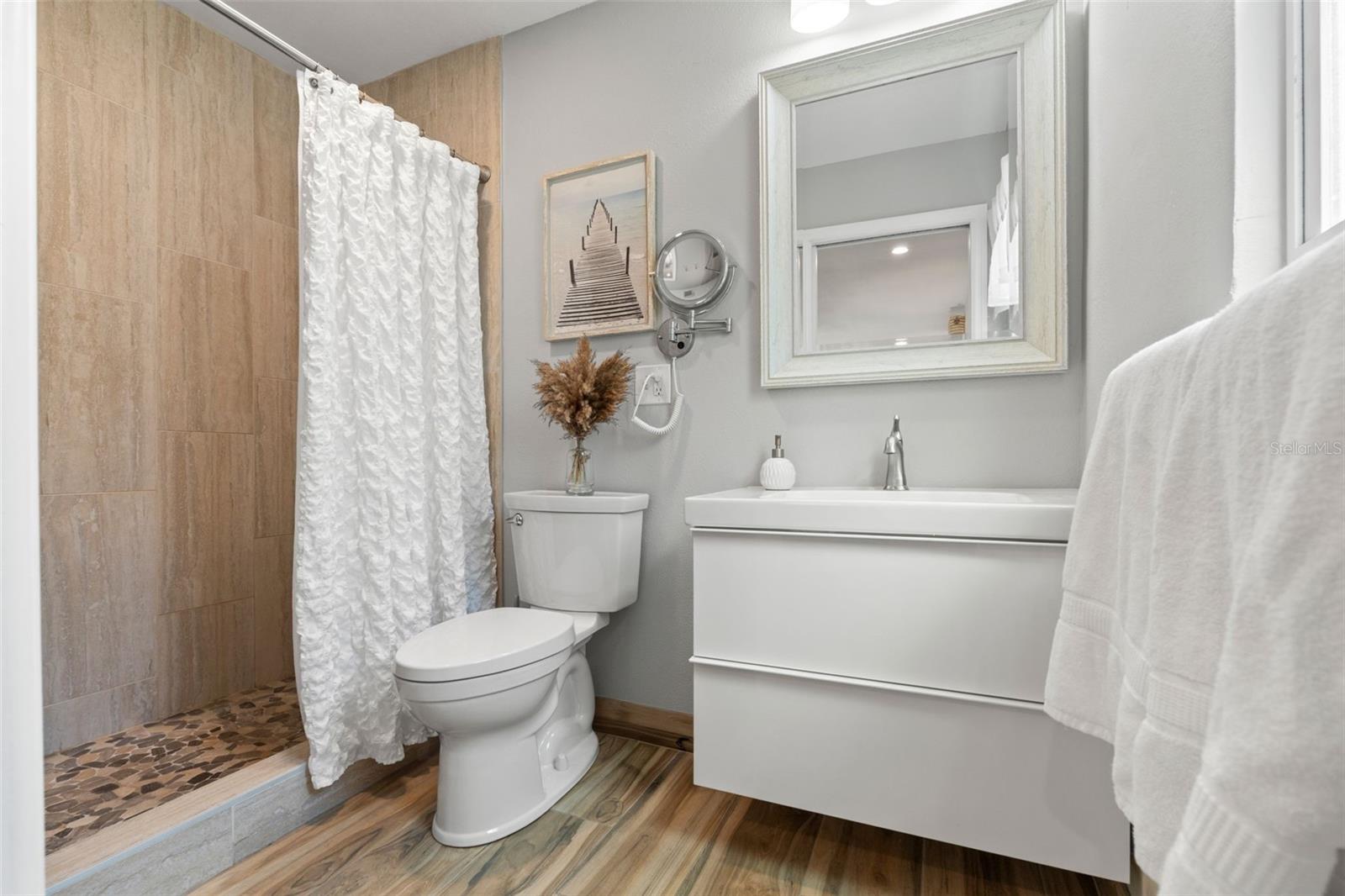 Image 21 of 57 For 2612 46th Street S