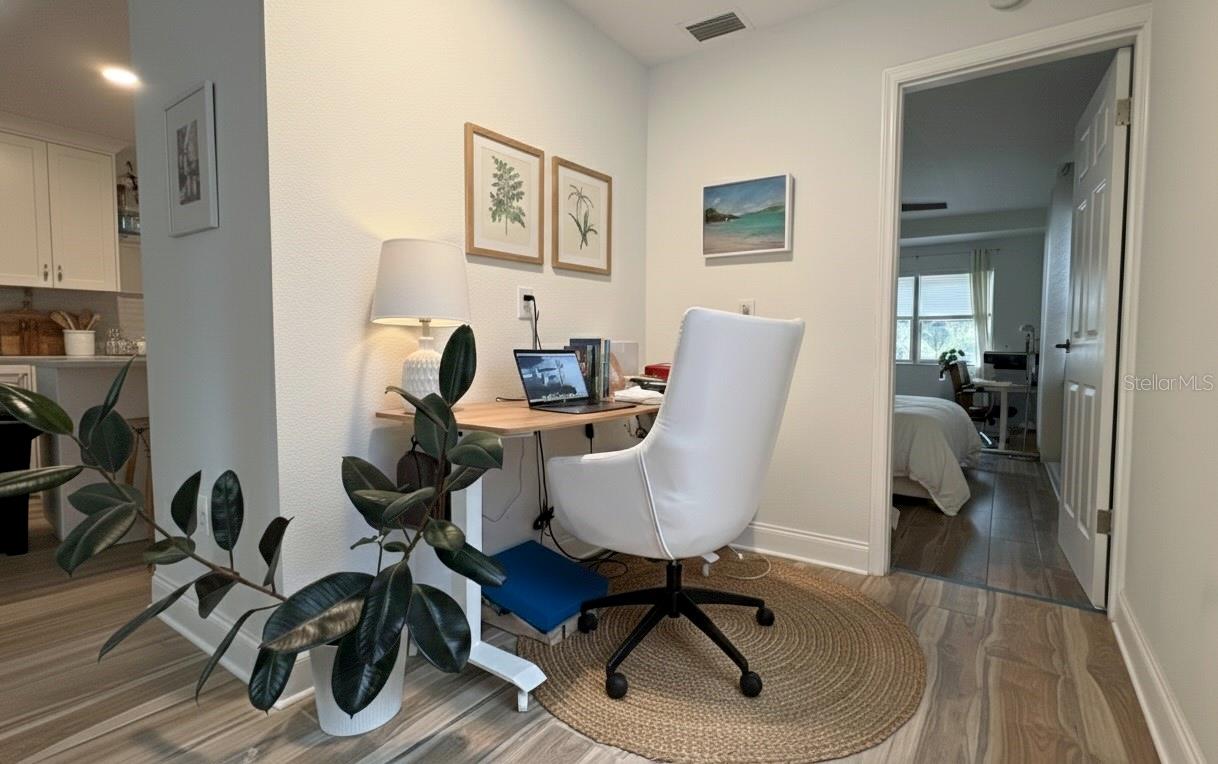 Image 23 of 57 For 2612 46th Street S