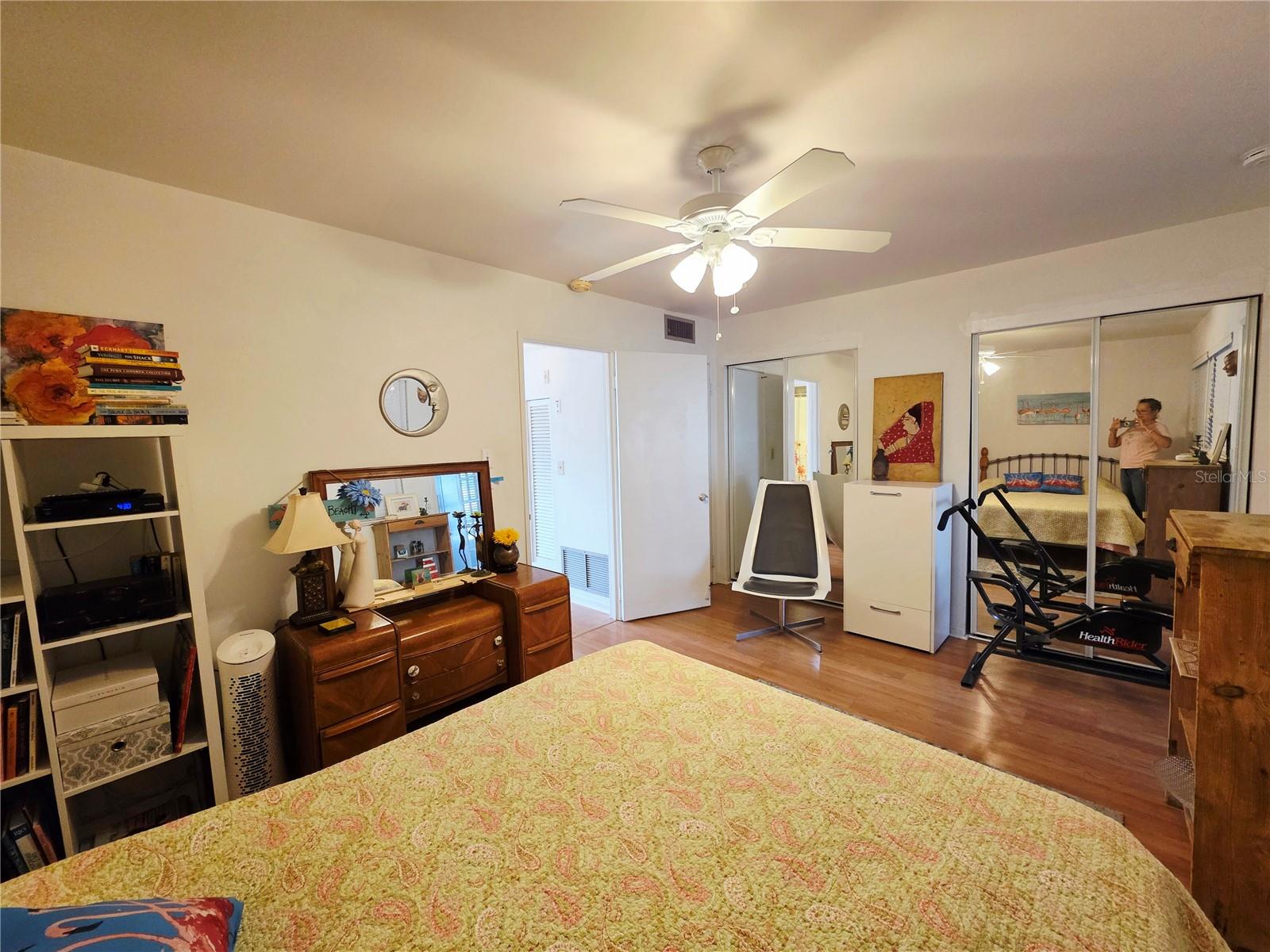 Image 9 of 17 For 5945 21st Street N 18