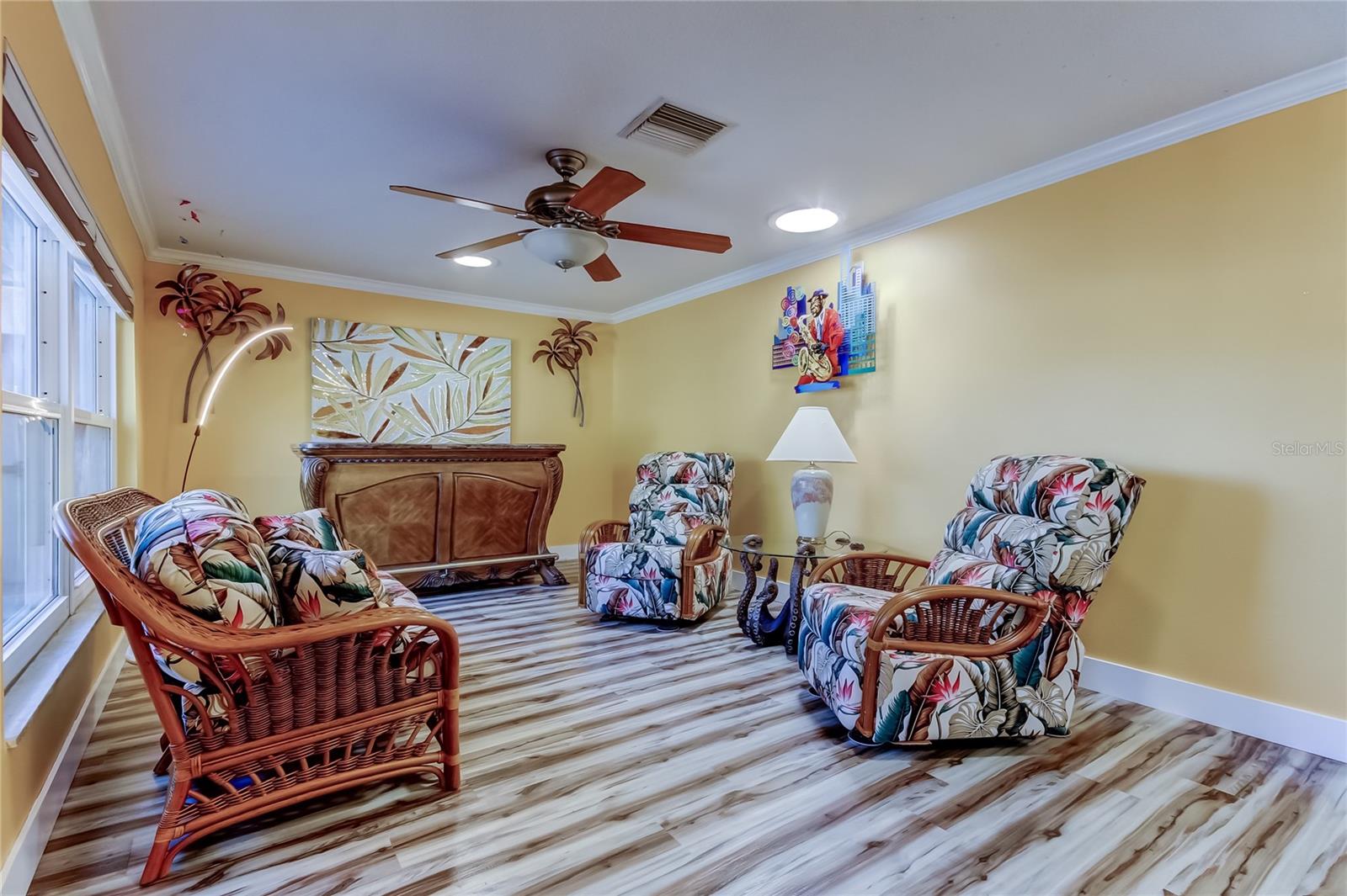 Image 20 of 68 For 1821 Driftwood Circle N