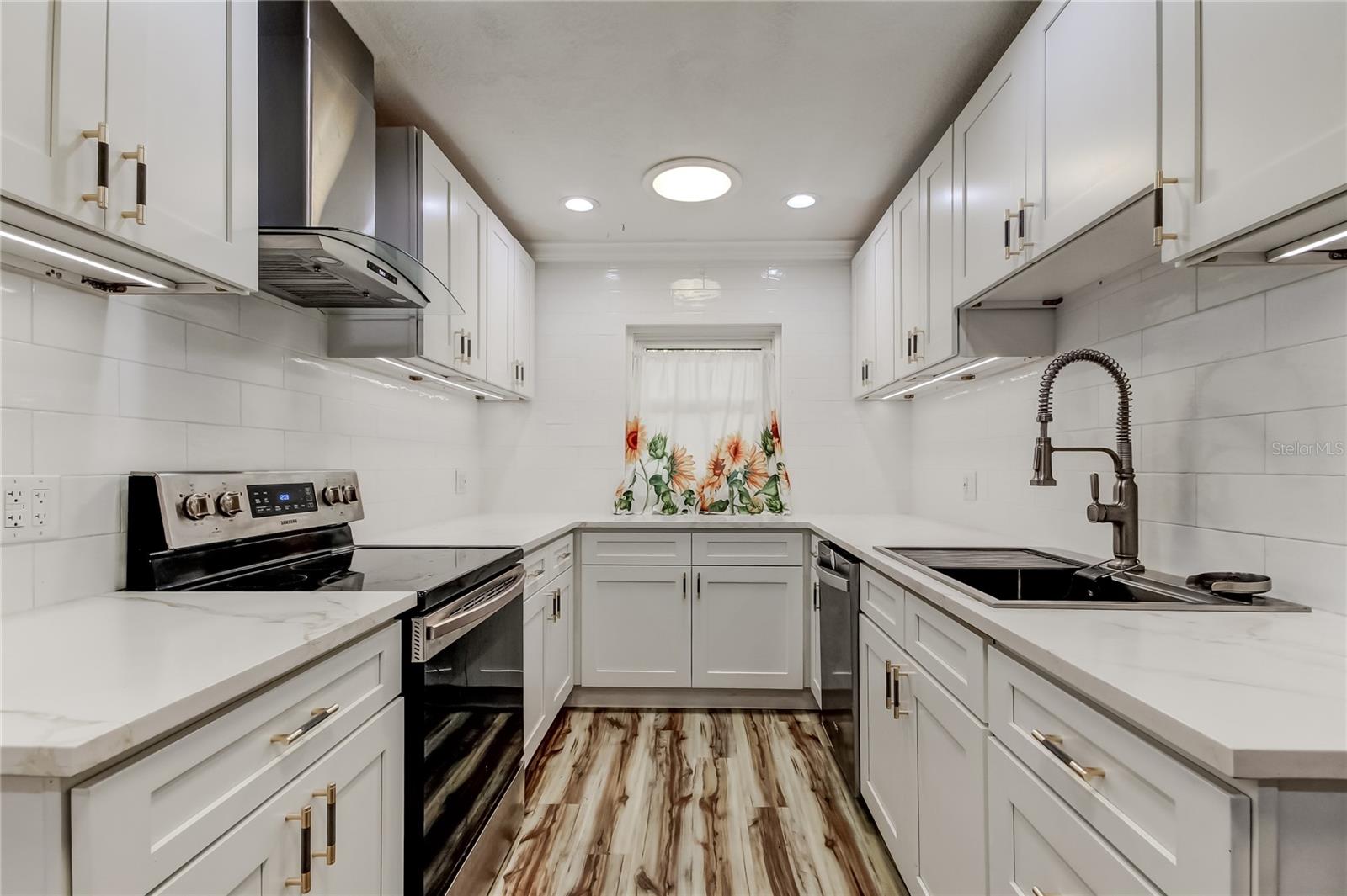 Image 30 of 68 For 1821 Driftwood Circle N