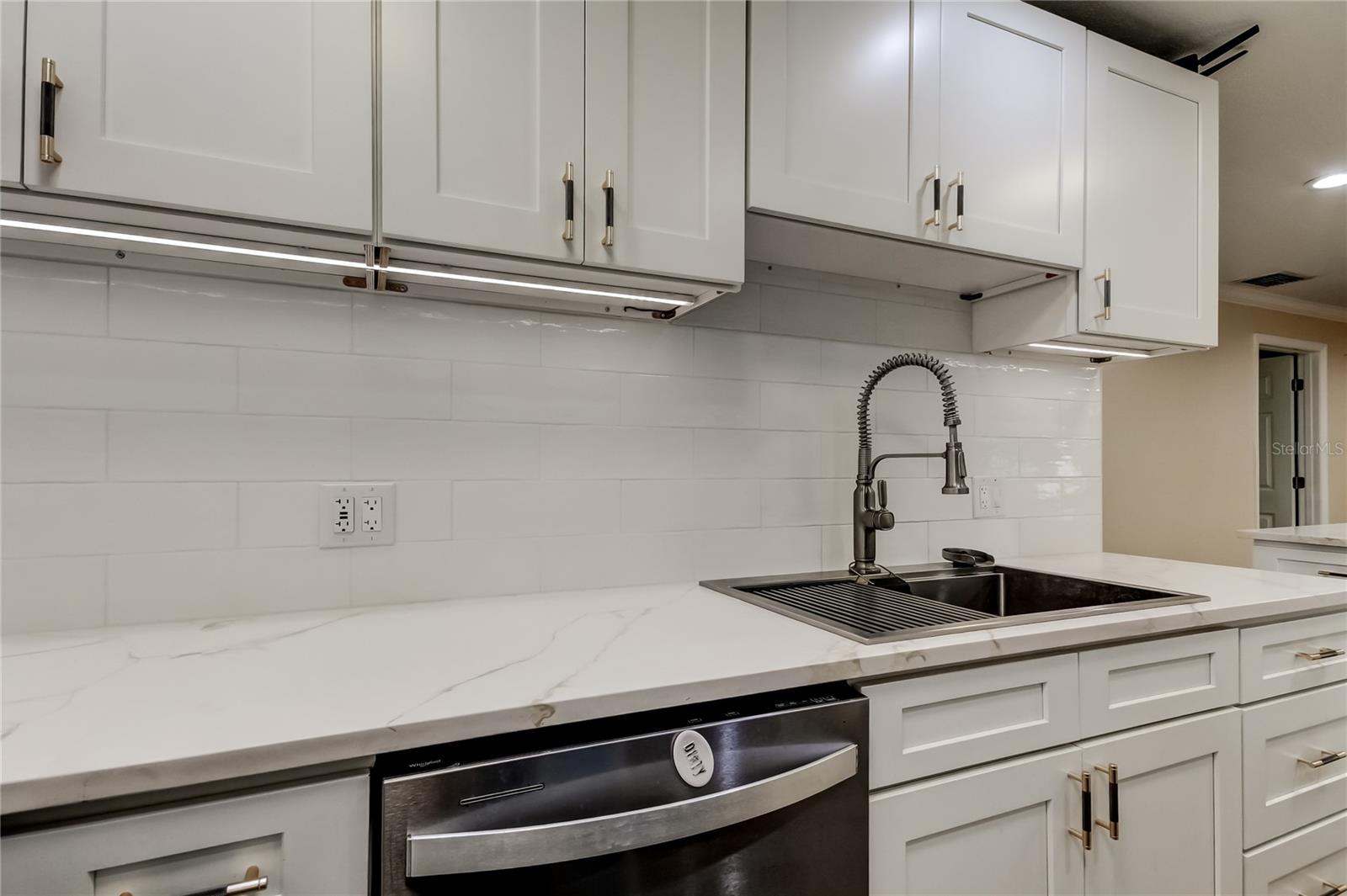 Image 33 of 68 For 1821 Driftwood Circle N