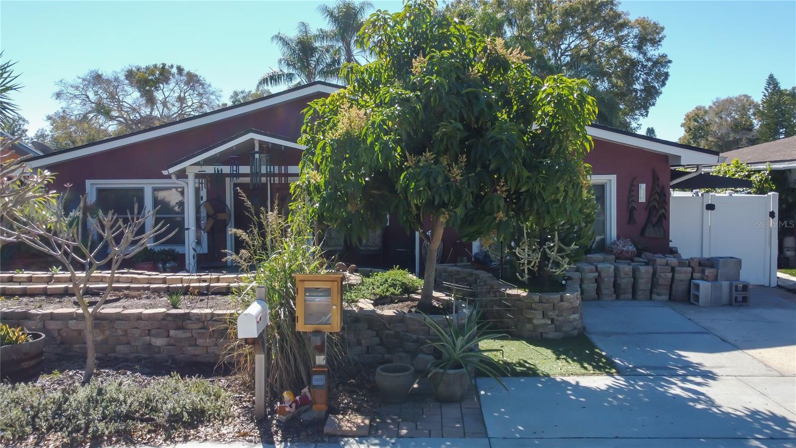 Image 9 of 68 For 1821 Driftwood Circle N