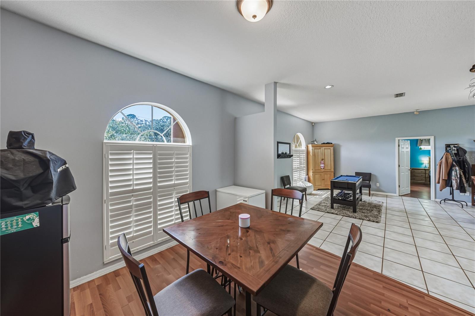 Image 16 of 59 For 3926 Meadowlark Court