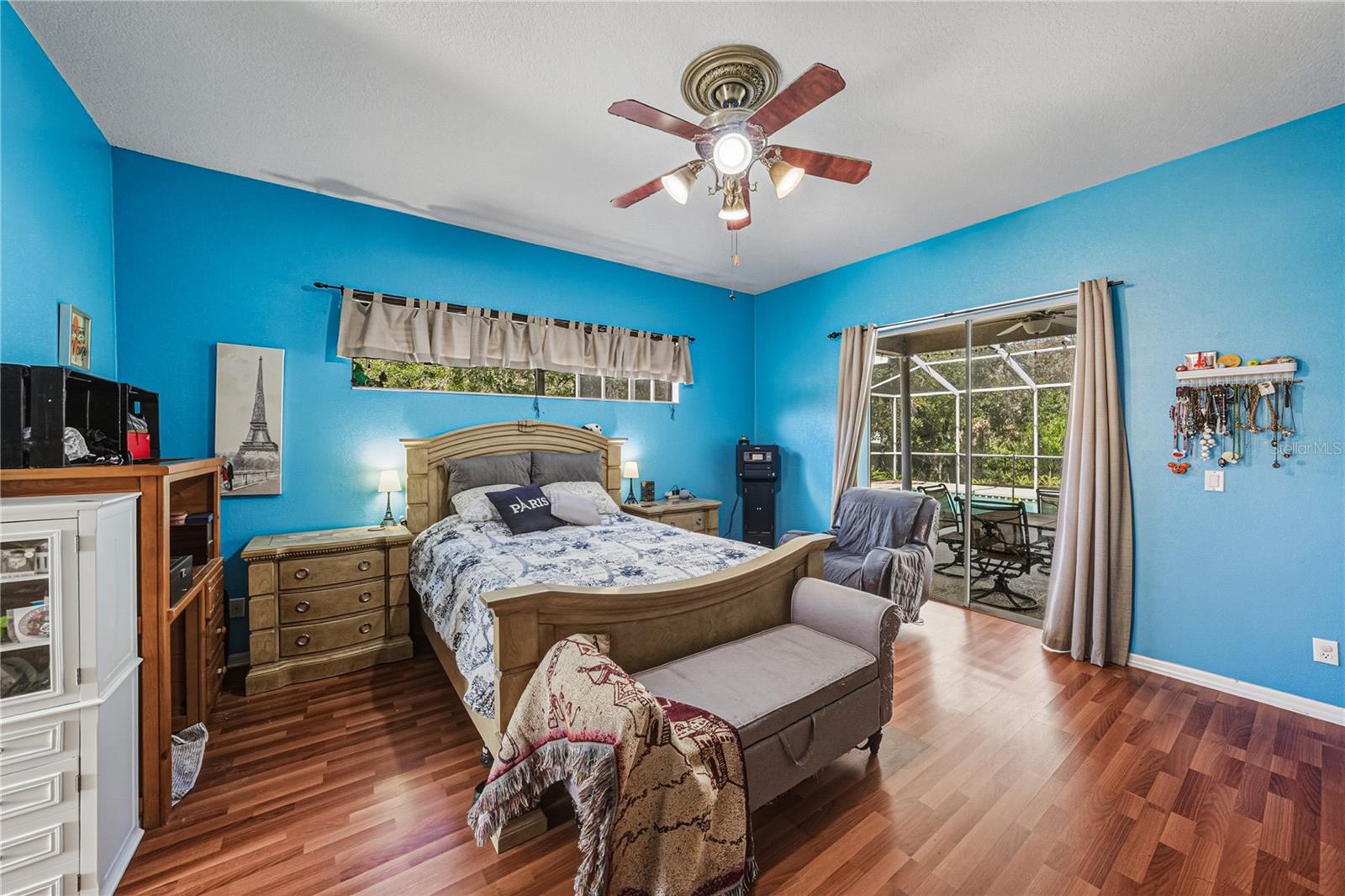 Image 29 of 59 For 3926 Meadowlark Court