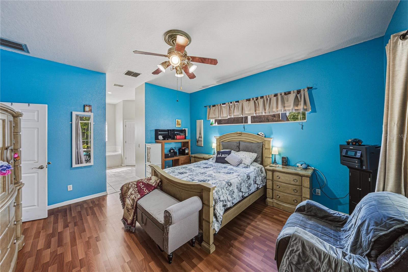 Image 30 of 59 For 3926 Meadowlark Court