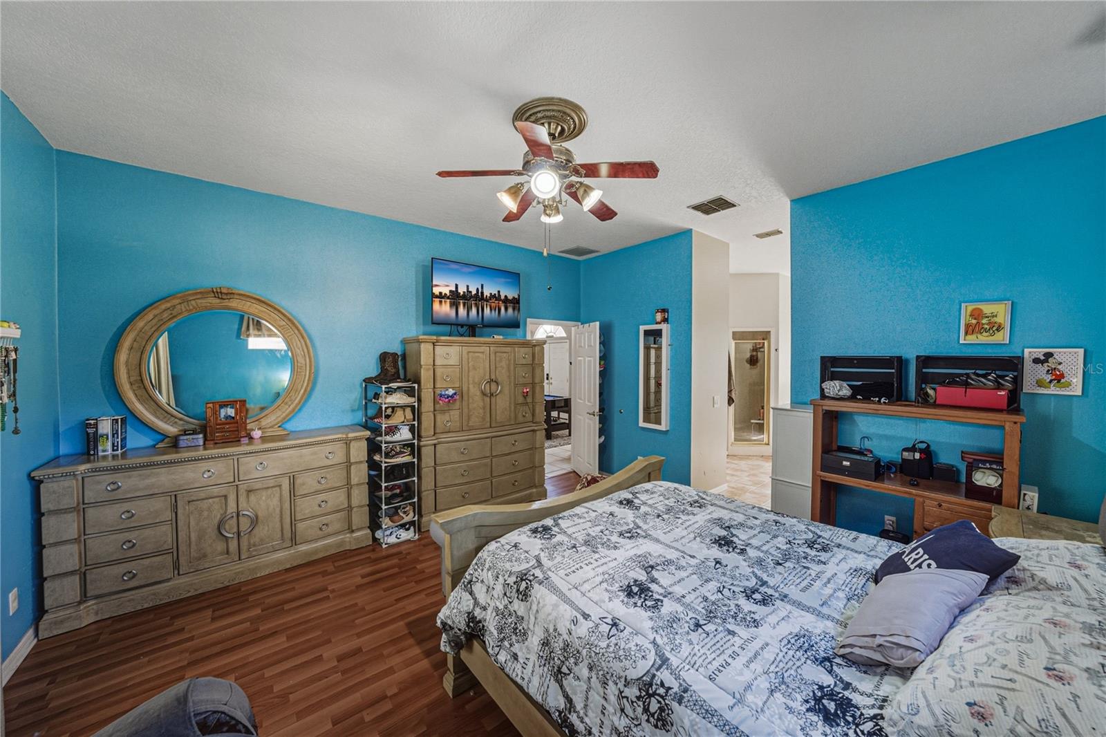 Image 31 of 59 For 3926 Meadowlark Court