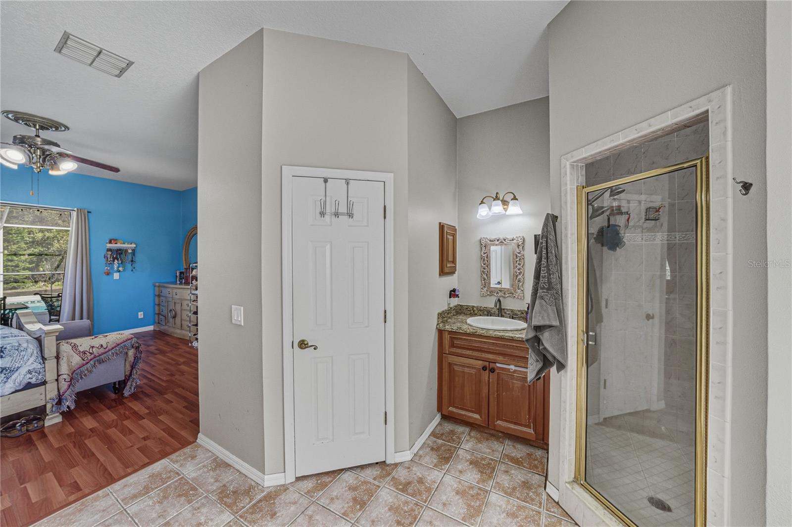 Image 35 of 59 For 3926 Meadowlark Court