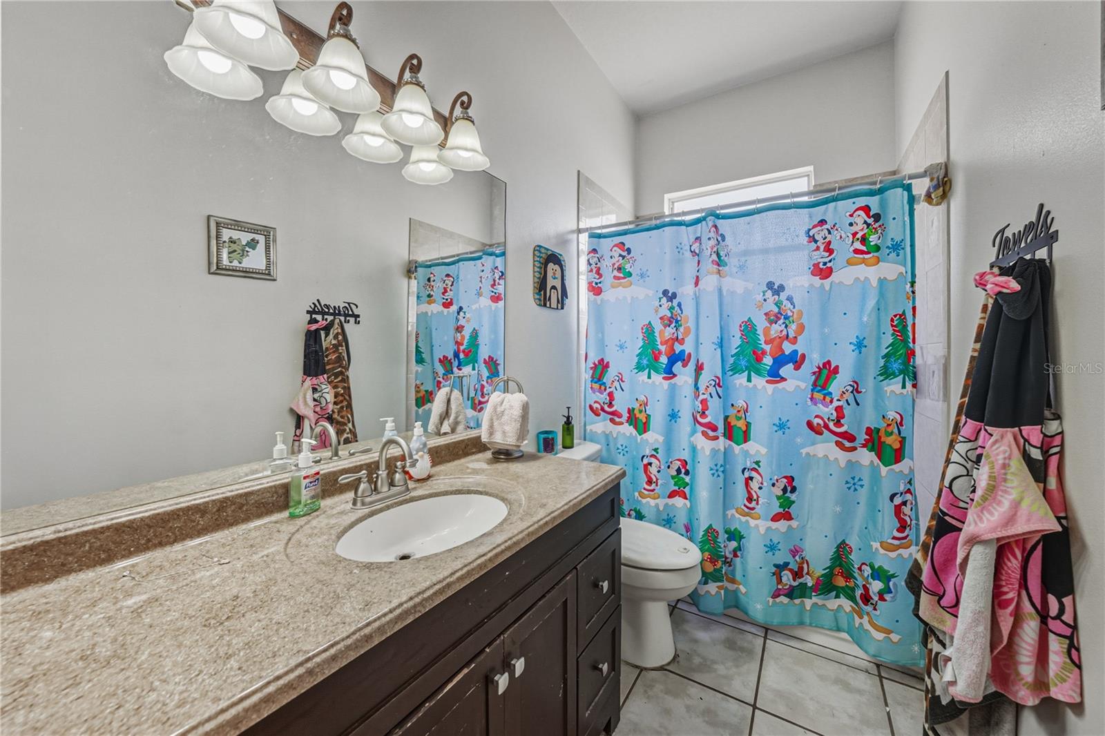 Image 39 of 59 For 3926 Meadowlark Court