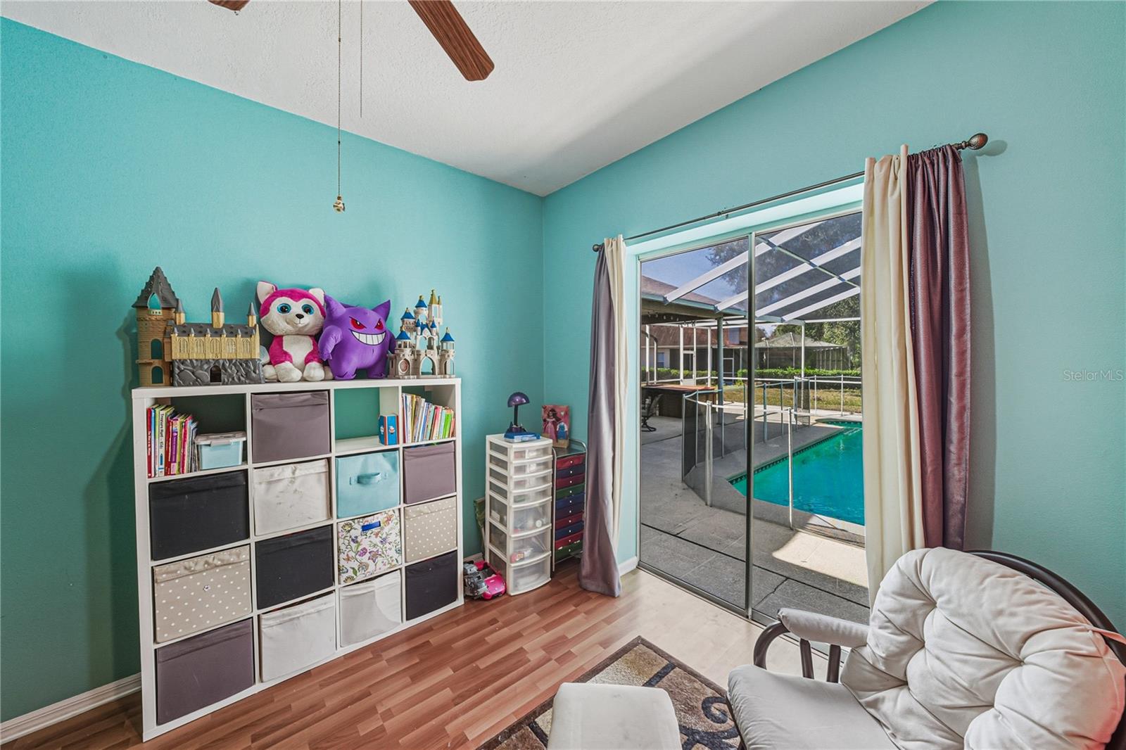 Image 45 of 59 For 3926 Meadowlark Court