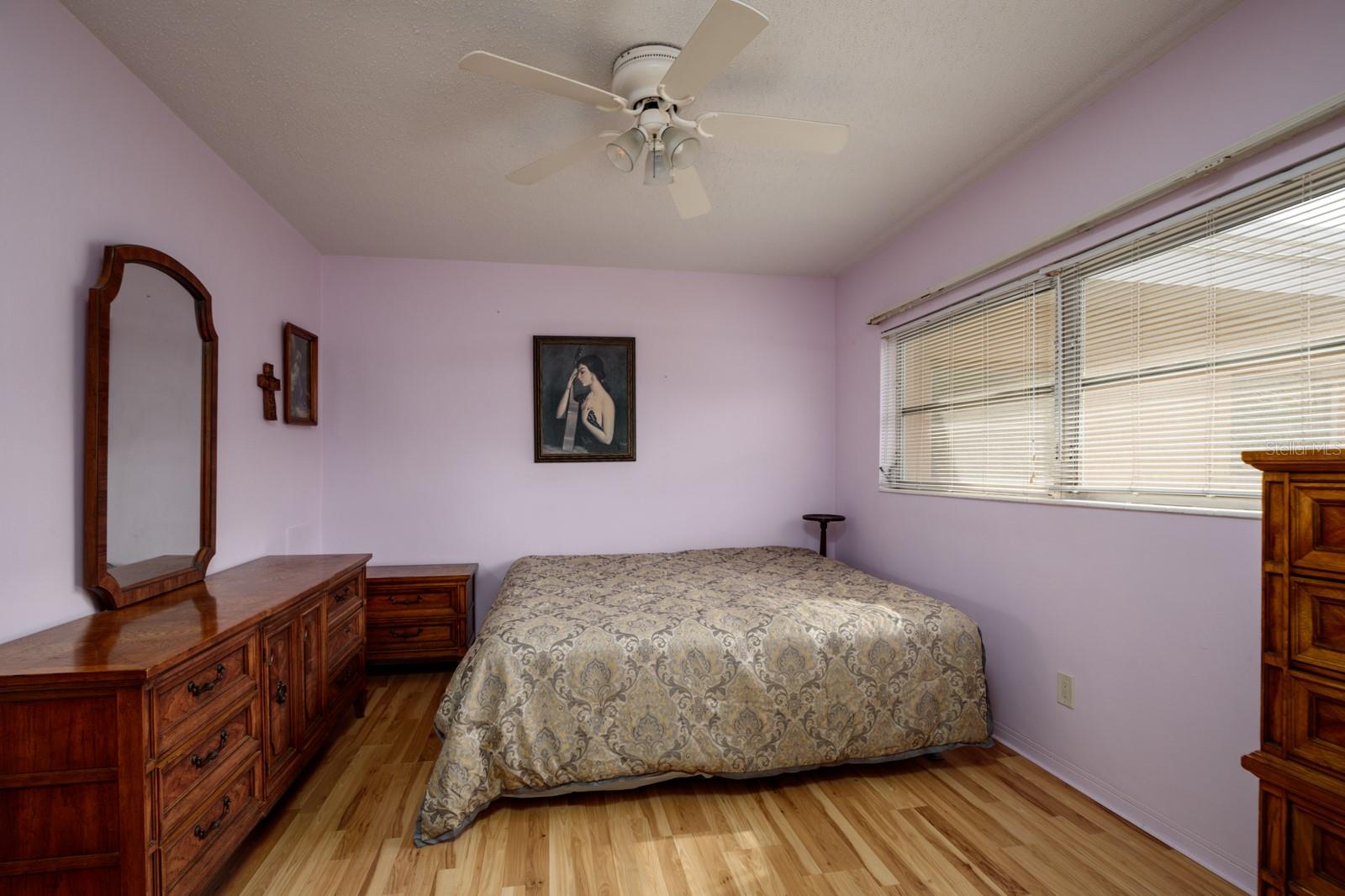 Image 23 of 43 For 6000 2nd Street E 17