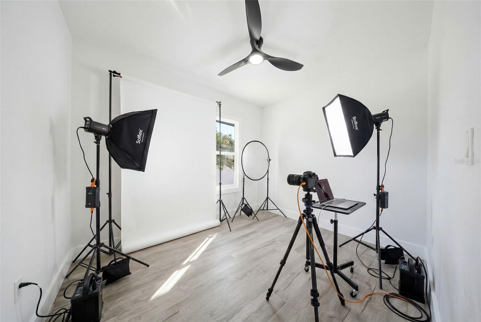 Image 11 of 26 For 2051 1st Avenue N