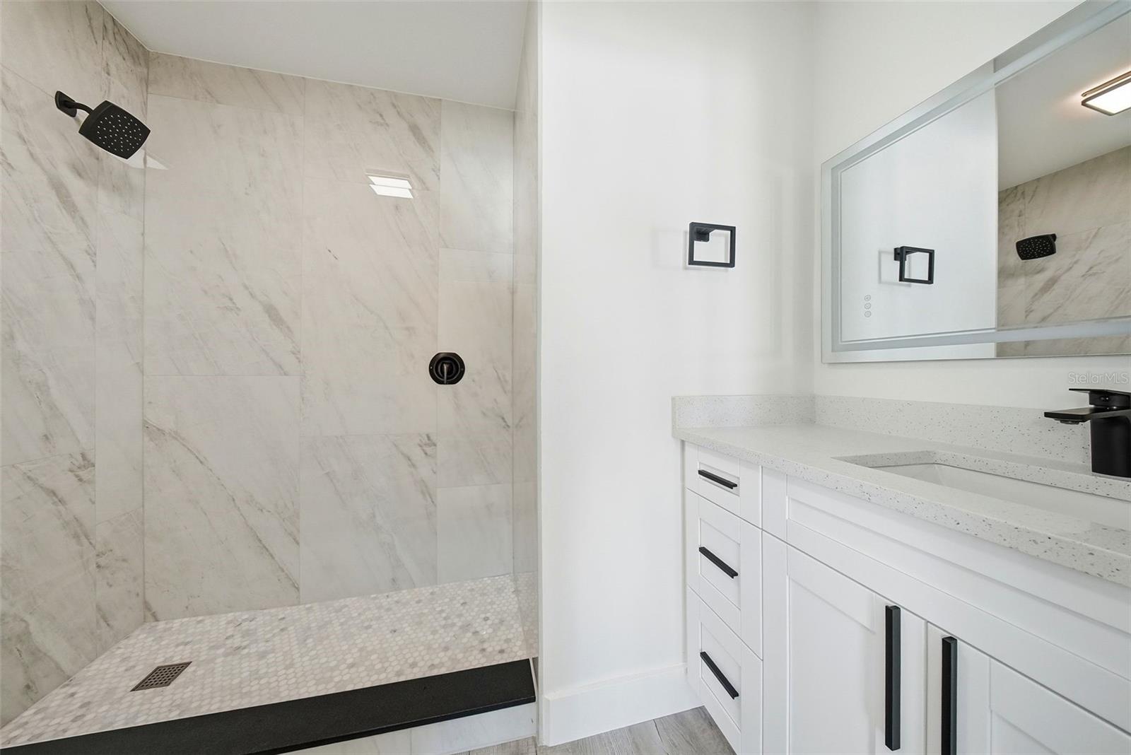 Image 15 of 26 For 2051 1st Avenue N