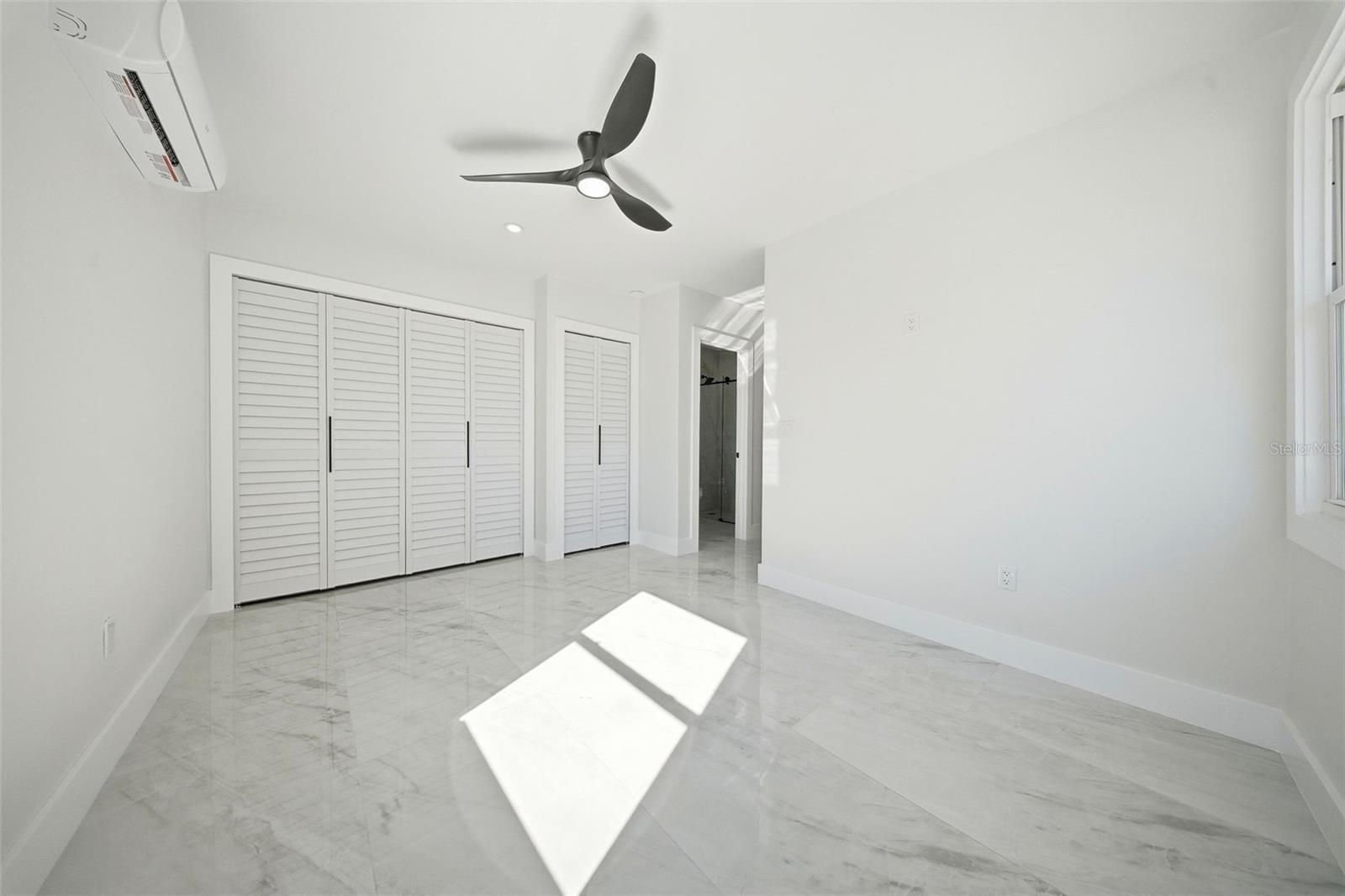 Image 22 of 26 For 2051 1st Avenue N