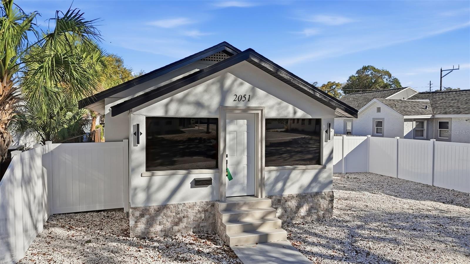 Image 25 of 26 For 2051 1st Avenue N