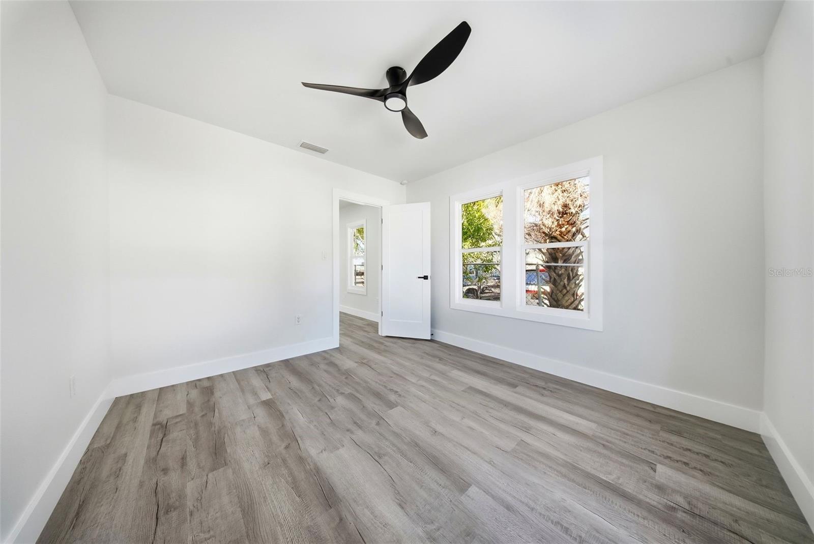 Image 9 of 26 For 2051 1st Avenue N