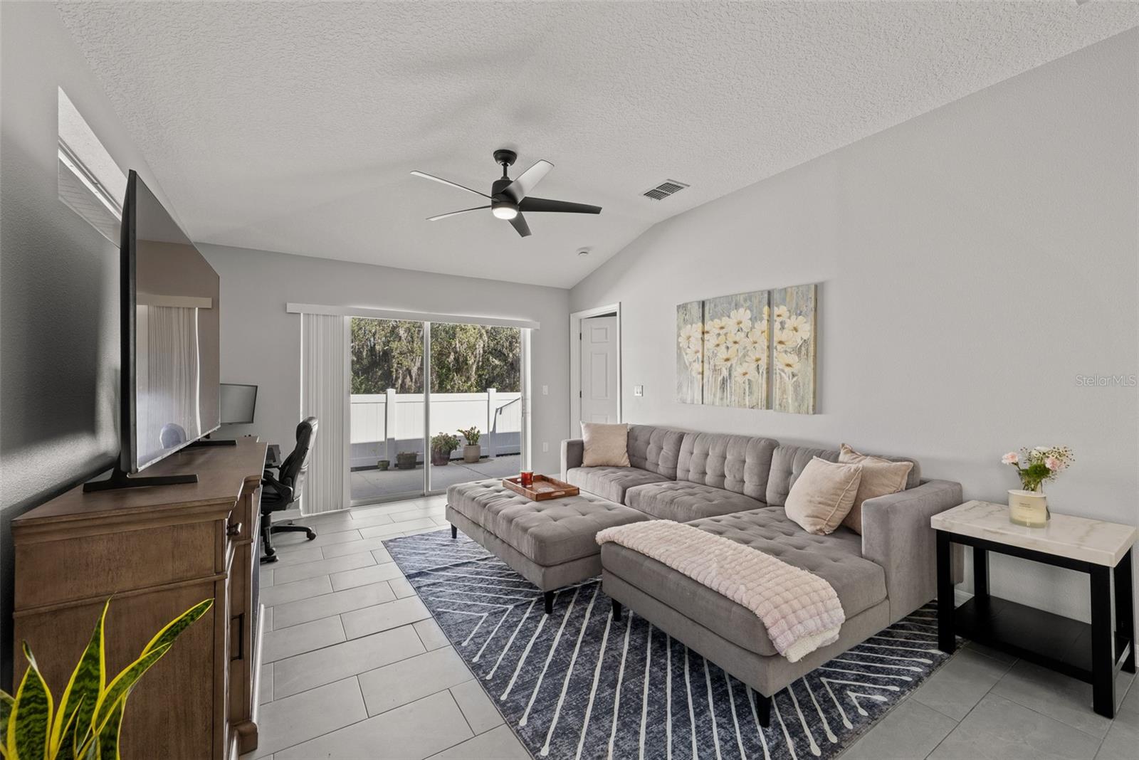 Image 12 of 42 For 8707 Corinthian Way