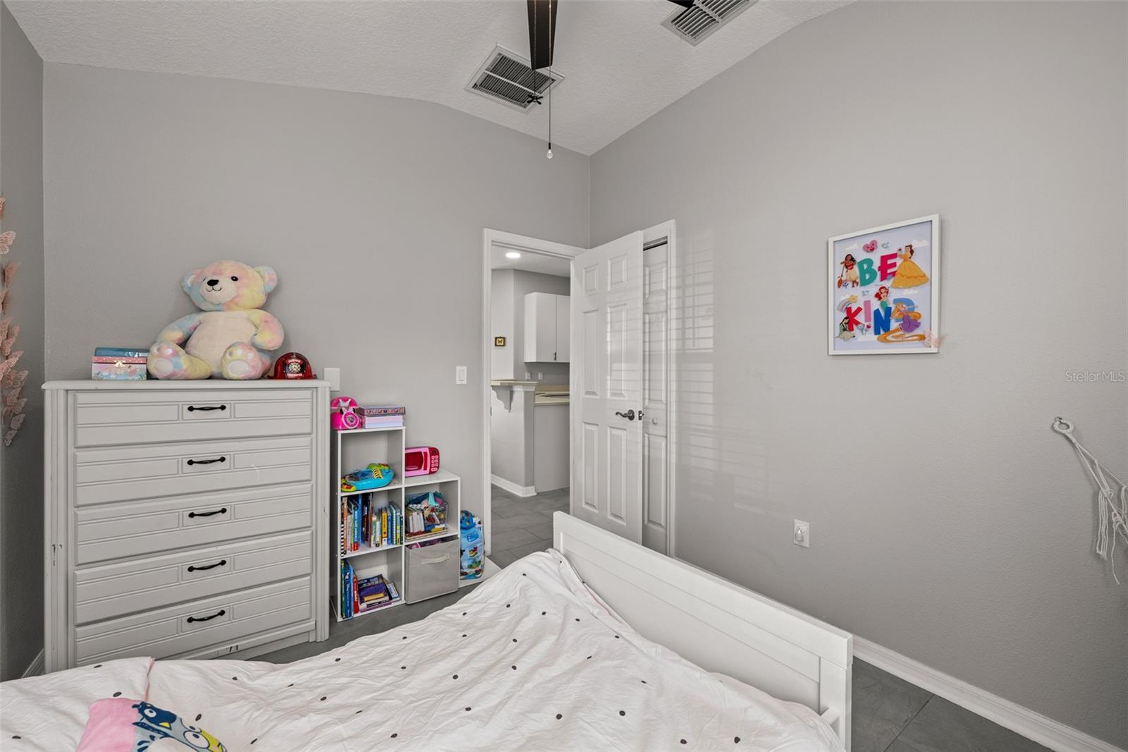 Image 23 of 42 For 8707 Corinthian Way