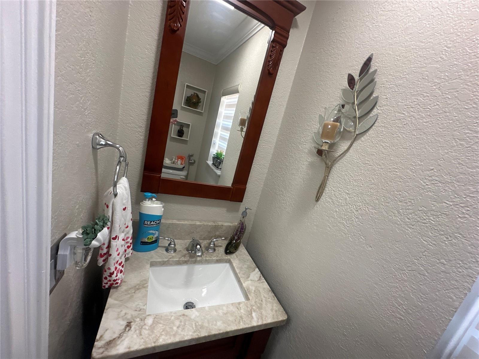 Image 14 of 39 For 7009 Salinas Court