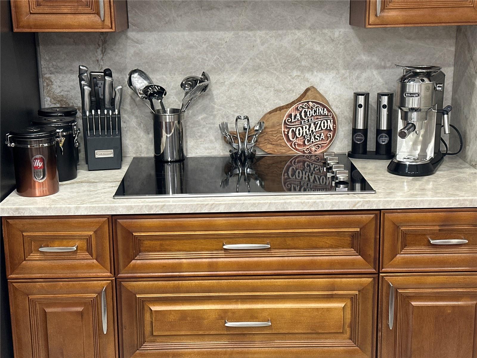 Image 37 of 39 For 7009 Salinas Court