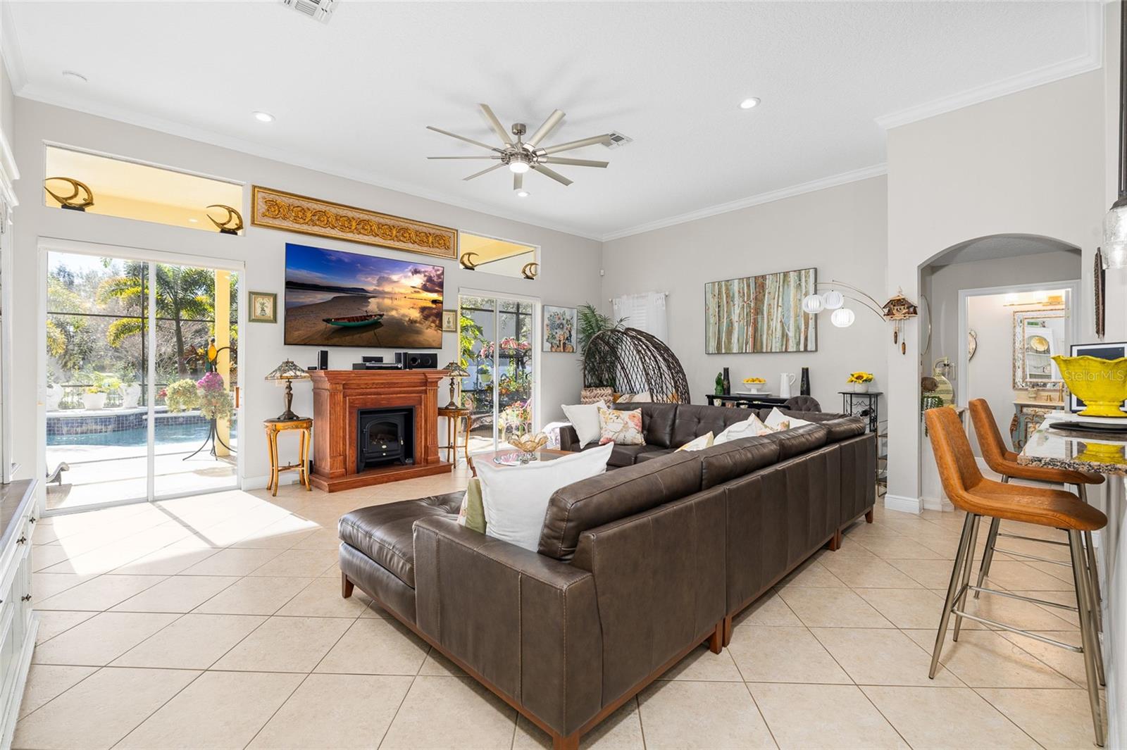 Image 11 of 46 For 5018 River Gem Avenue