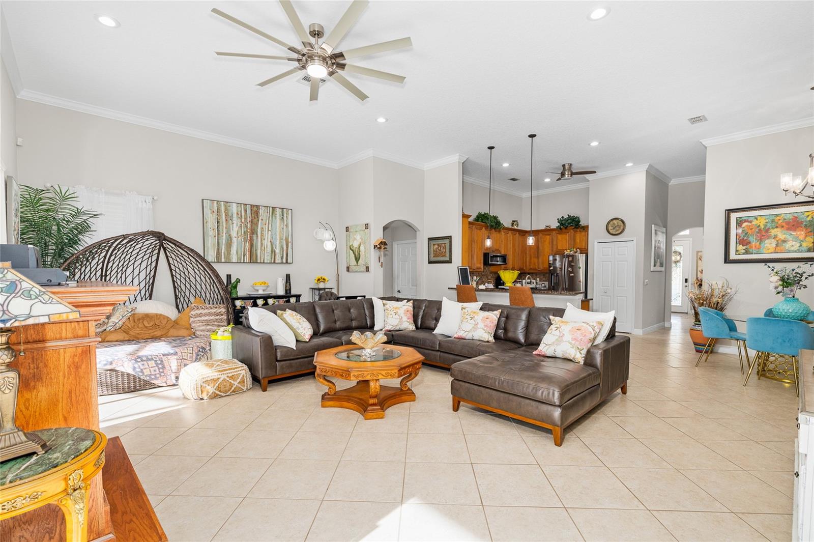 Image 13 of 46 For 5018 River Gem Avenue