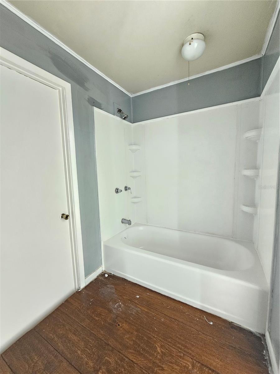 Image 14 of 23 For 945 Reynolds Road