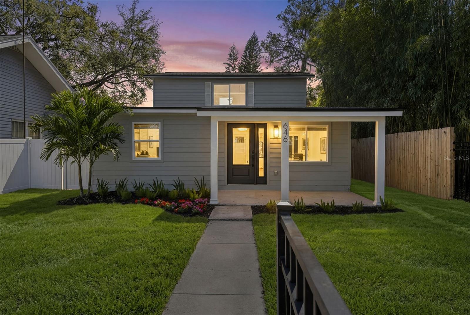 Listing photo id 44 for 646 36th Avenue N