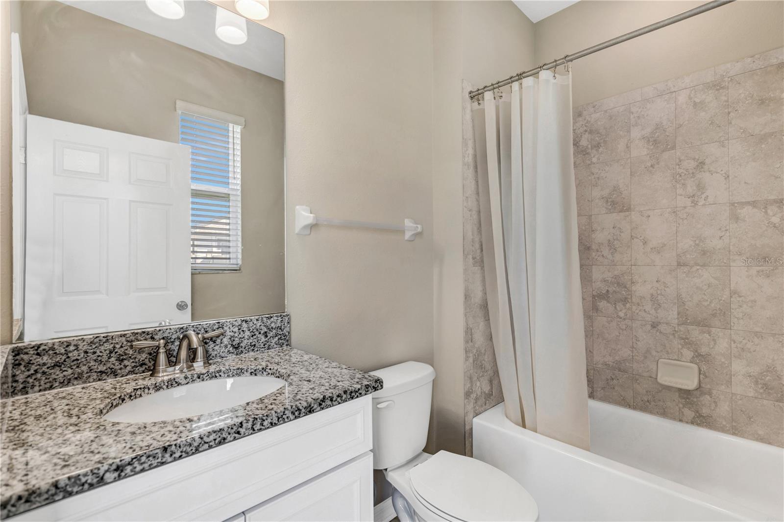 Image 19 of 47 For 3027 Autumn Rock Drive