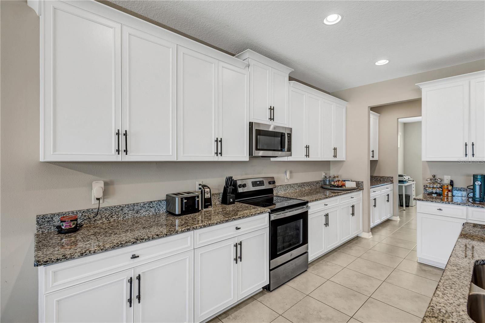 Image 9 of 47 For 3027 Autumn Rock Drive