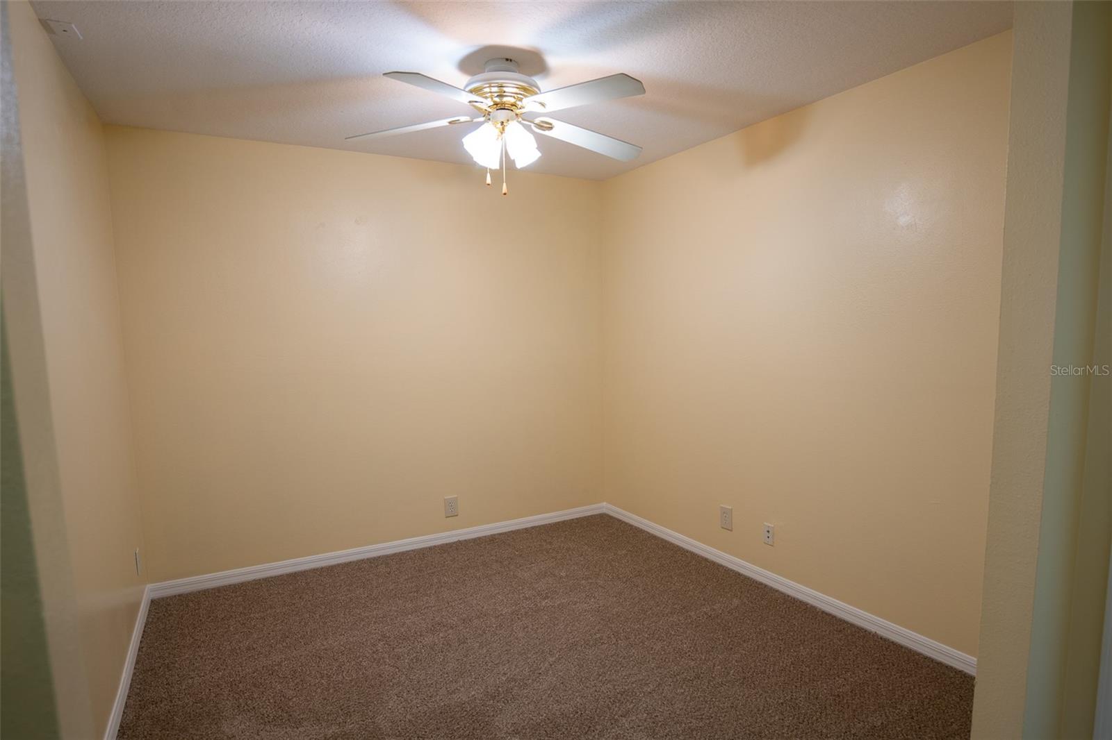 Image 14 of 17 For 3326 Spy Tower Court