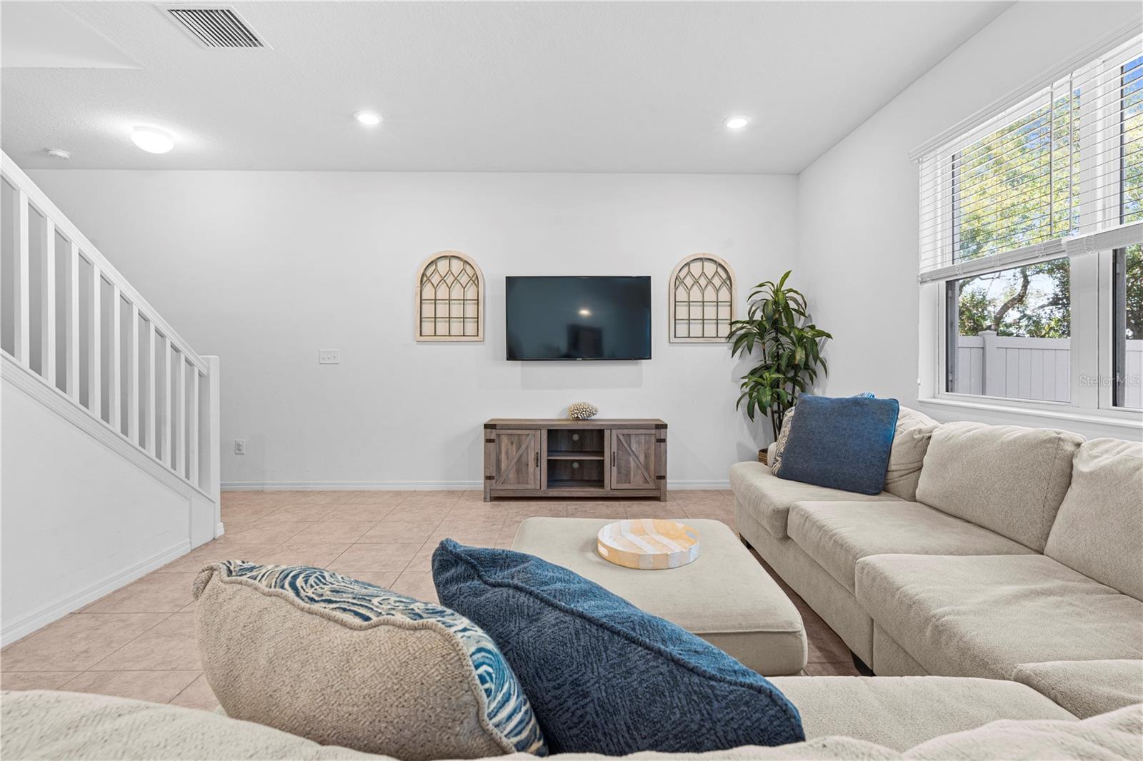 Image 33 of 66 For 7612 Sunshine Bridge Avenue