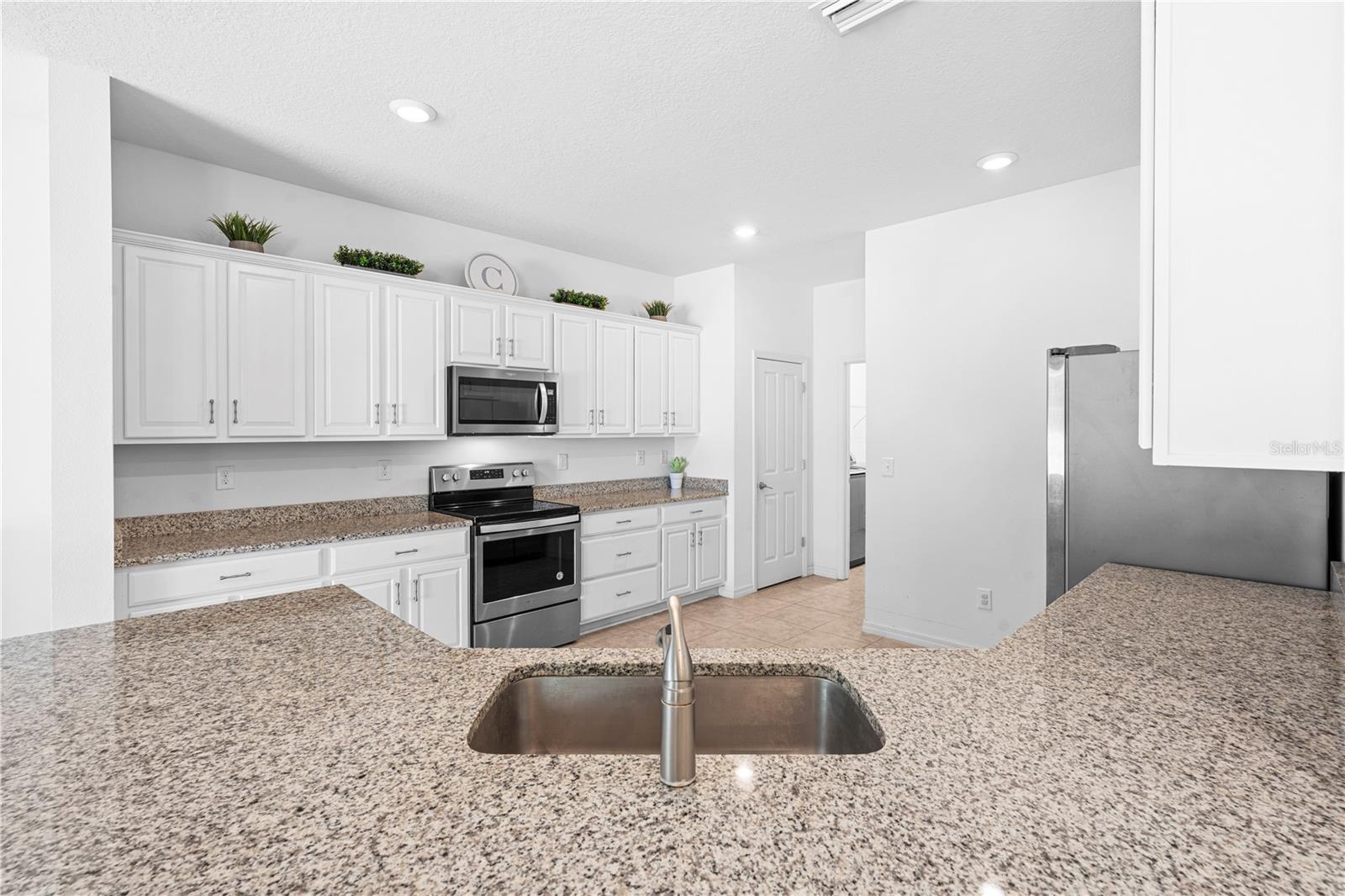 Image 37 of 66 For 7612 Sunshine Bridge Avenue