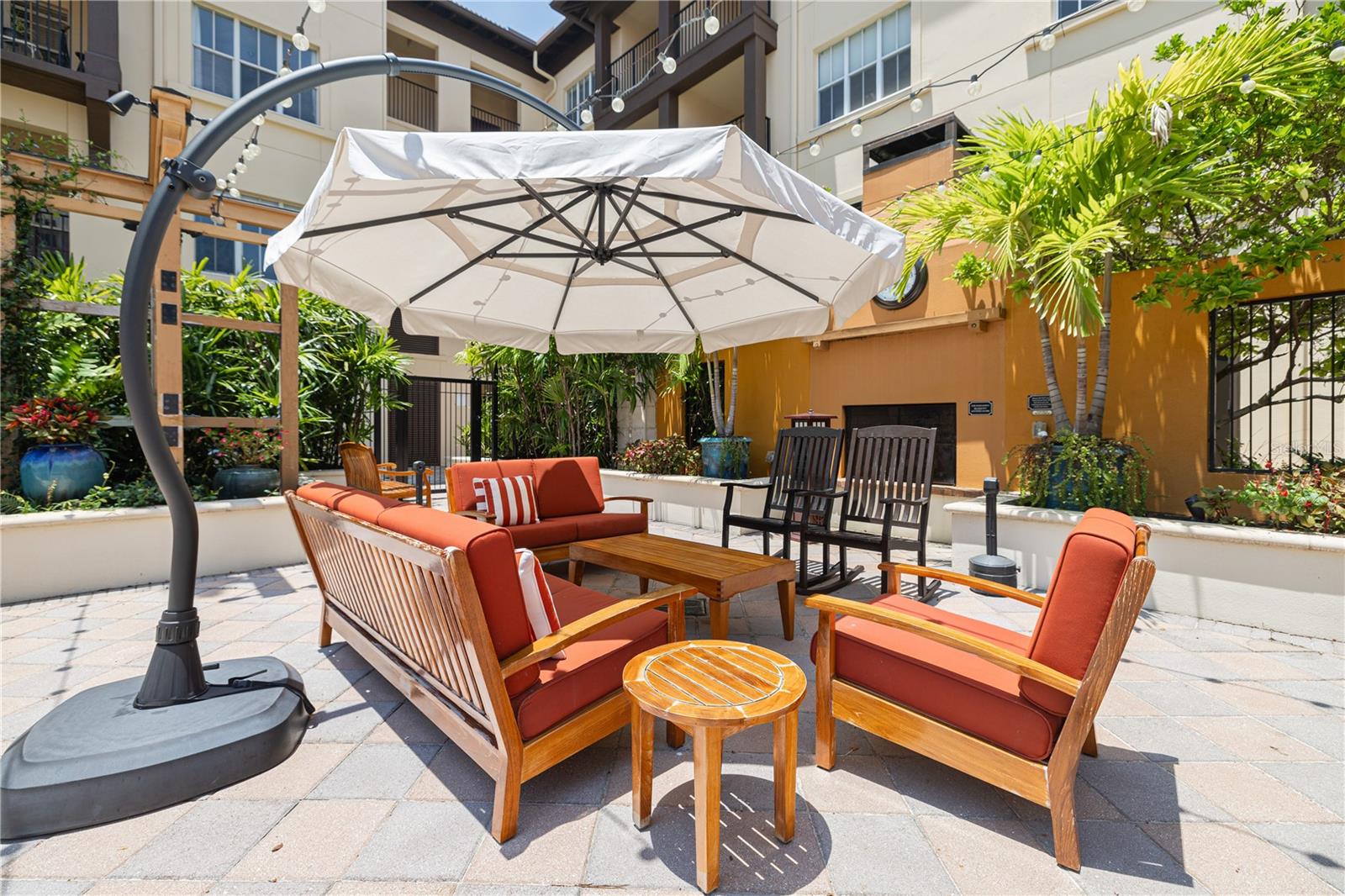 Image 15 of 15 For 100 4th Avenue S 412