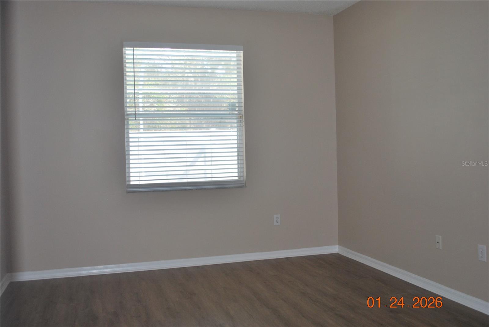 Image 21 of 22 For 909 Grand Canyon Drive