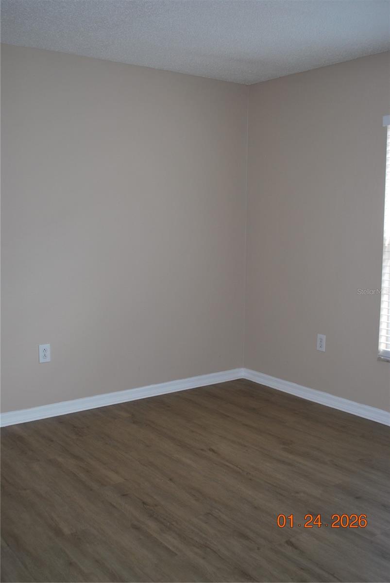 Image 8 of 22 For 909 Grand Canyon Drive