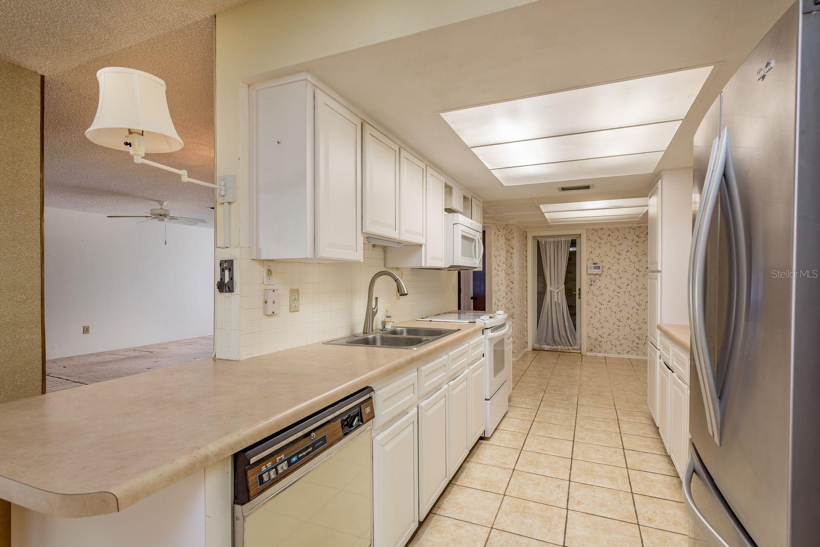 Image 10 of 34 For 1408 Garden Avenue