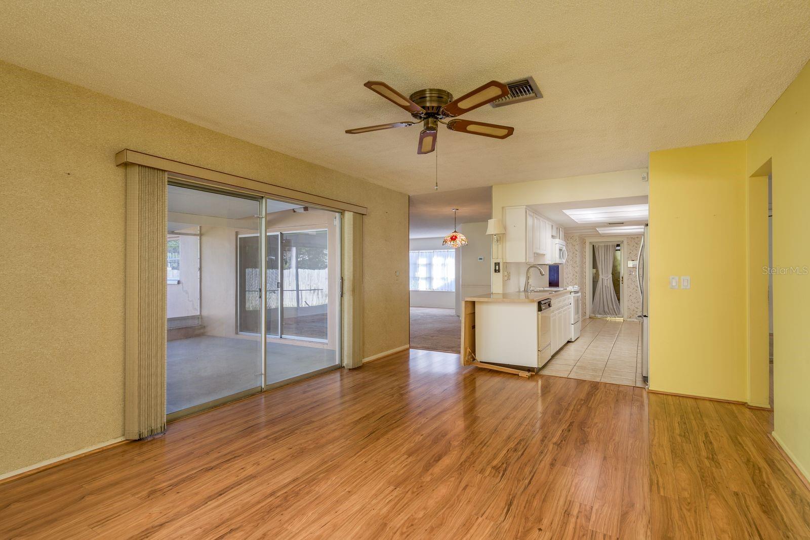 Image 15 of 34 For 1408 Garden Avenue