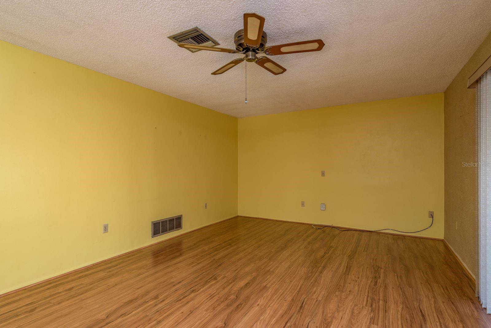 Image 16 of 34 For 1408 Garden Avenue