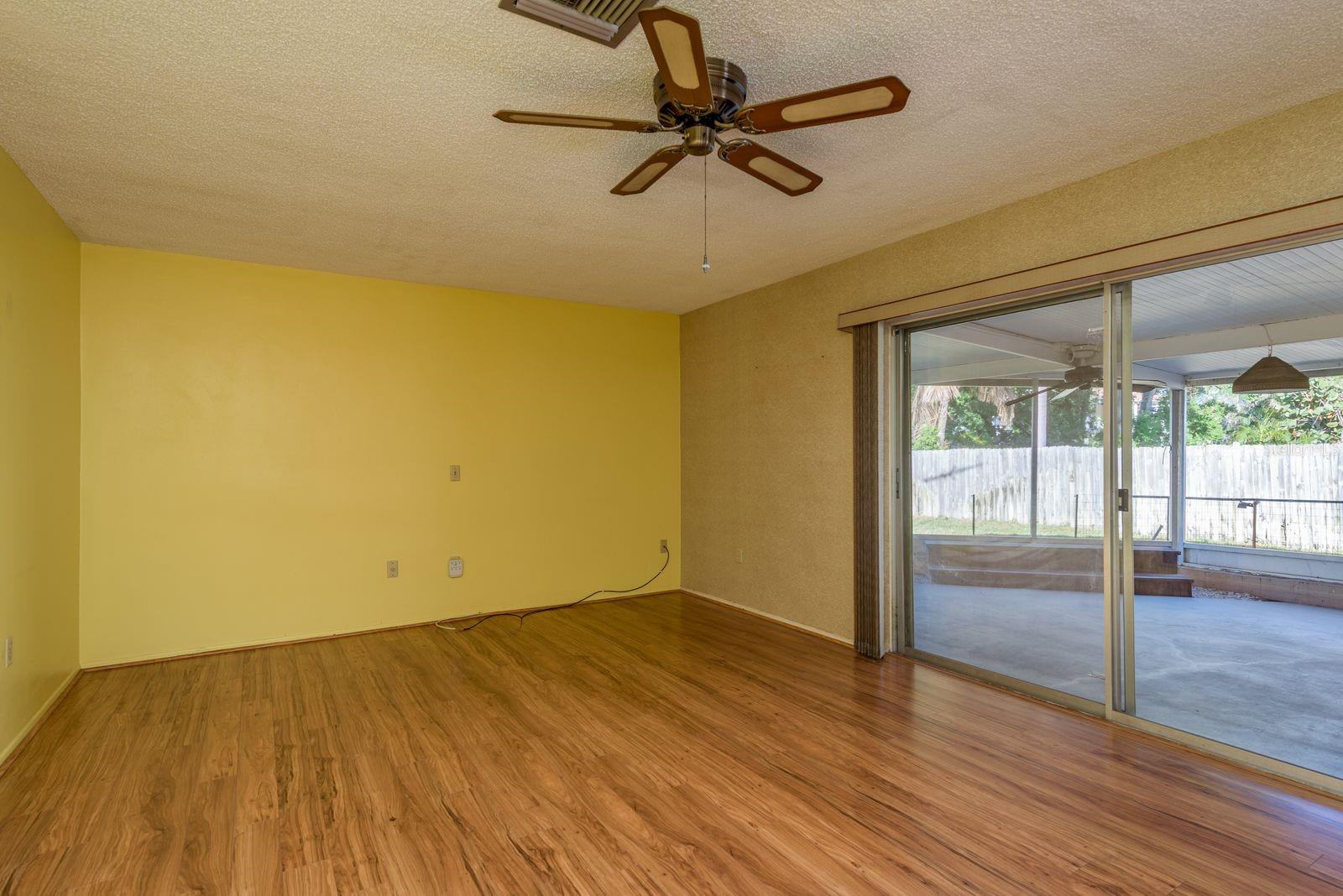 Image 17 of 34 For 1408 Garden Avenue