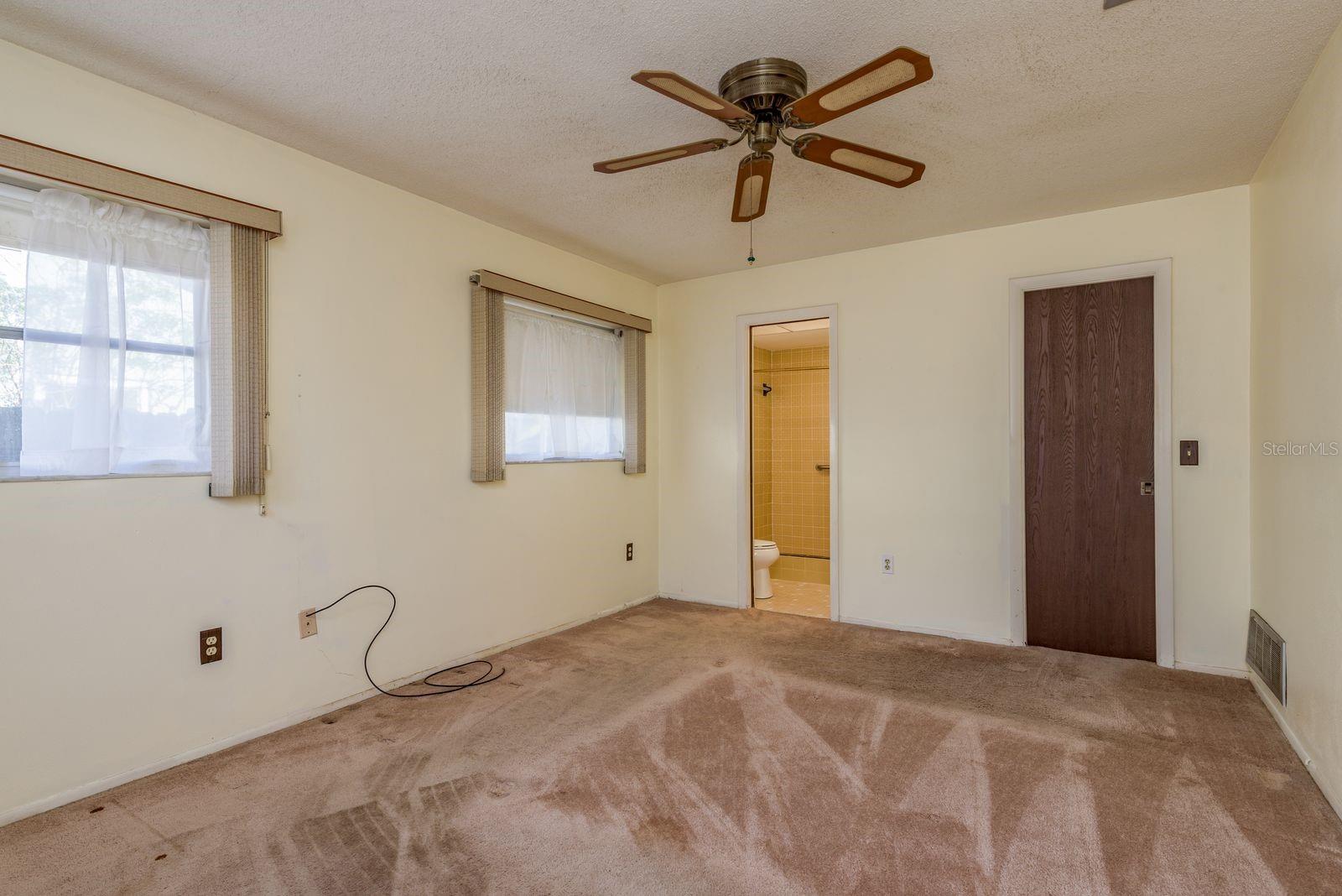 Image 18 of 34 For 1408 Garden Avenue