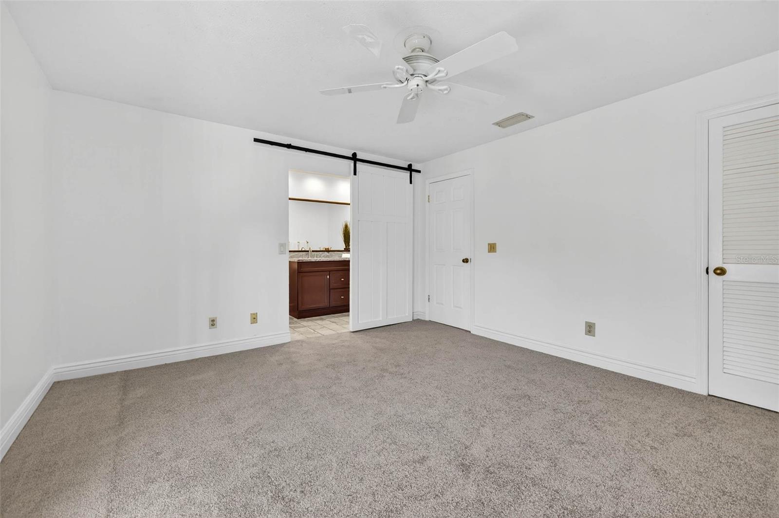 Image 17 of 31 For 5300 Bayshore Boulevard C6